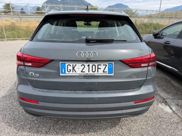 AUDI Q3 35 TDI S tronic Business