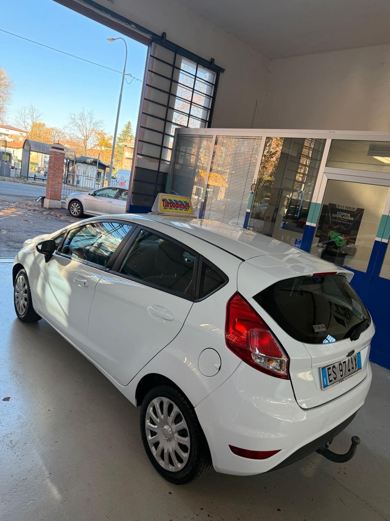 Ford Fiesta 1.5 TDCi 75CV 5 porte