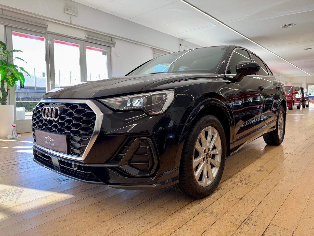 Audi Q3 35 TDI - SPORTBACK S-LINE EDITION