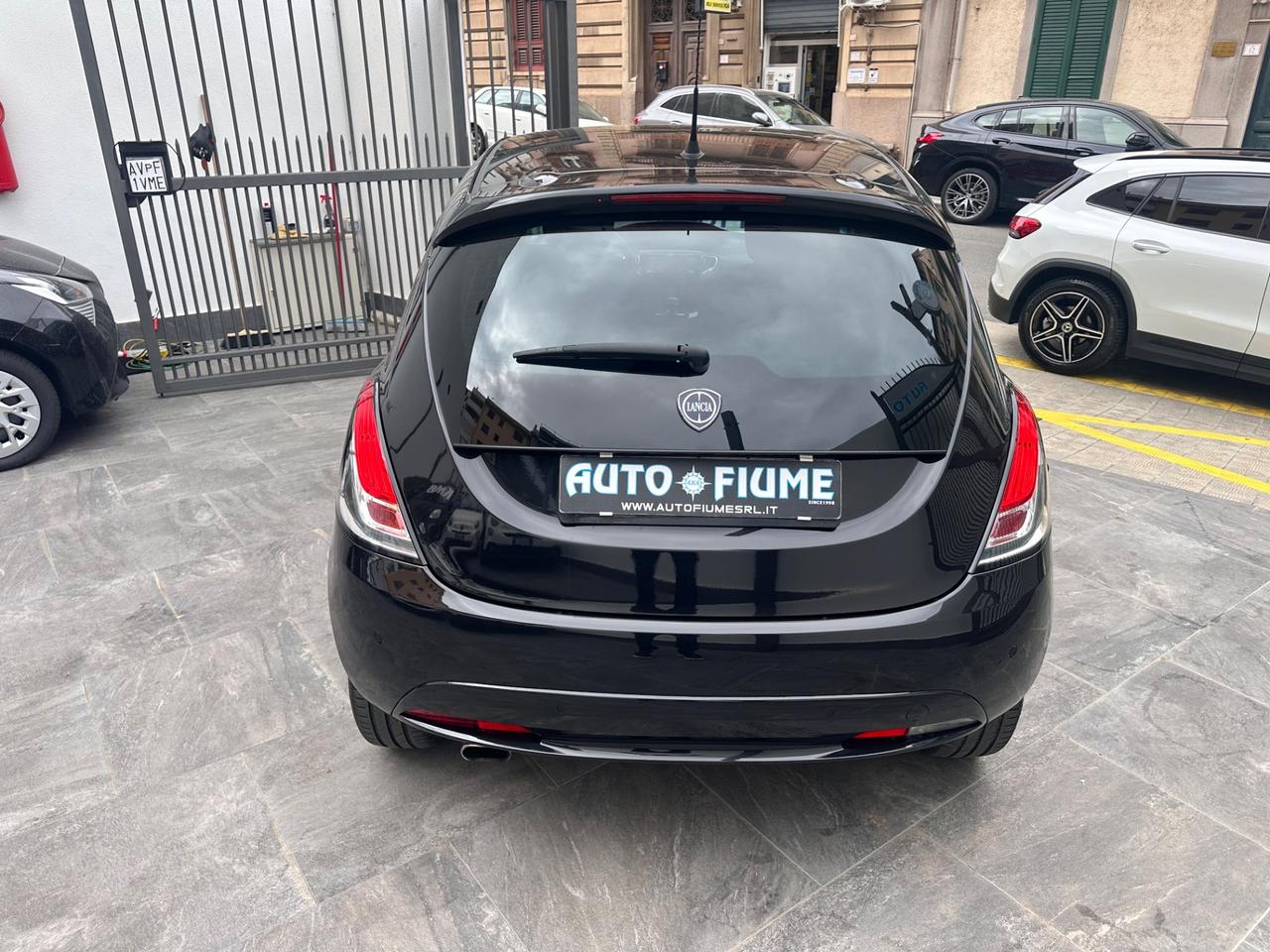 Lancia Ypsilon 1.2 69 CV 5 porte Unyca