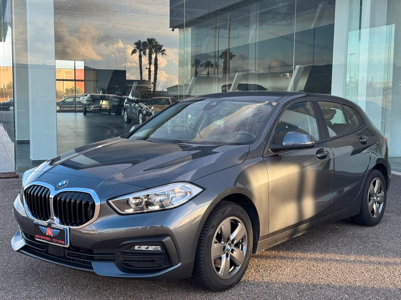 Bmw 116 116d 5p. Business Advantage