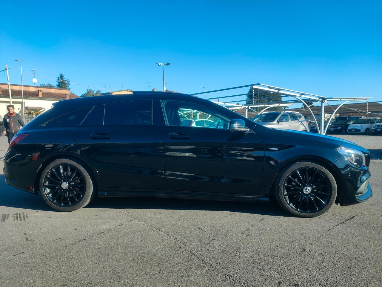 Mercedes-benz CLA 200 D AMG NIGHT EDITION 4Matic Automatico NEOPATENTATI