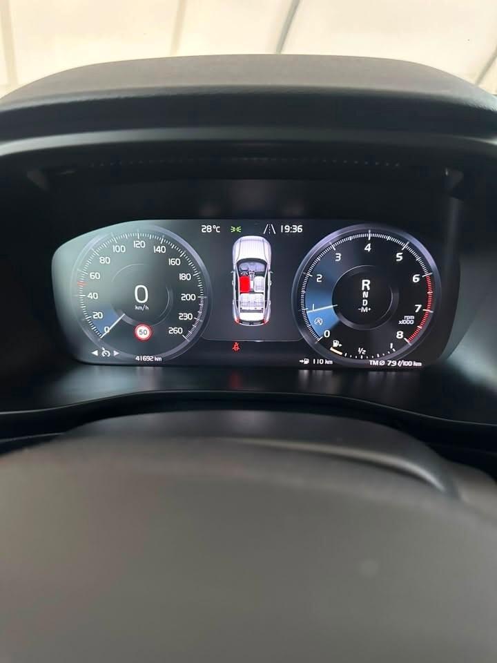 Volvo XC40 T2 Geartronic Momentum Core