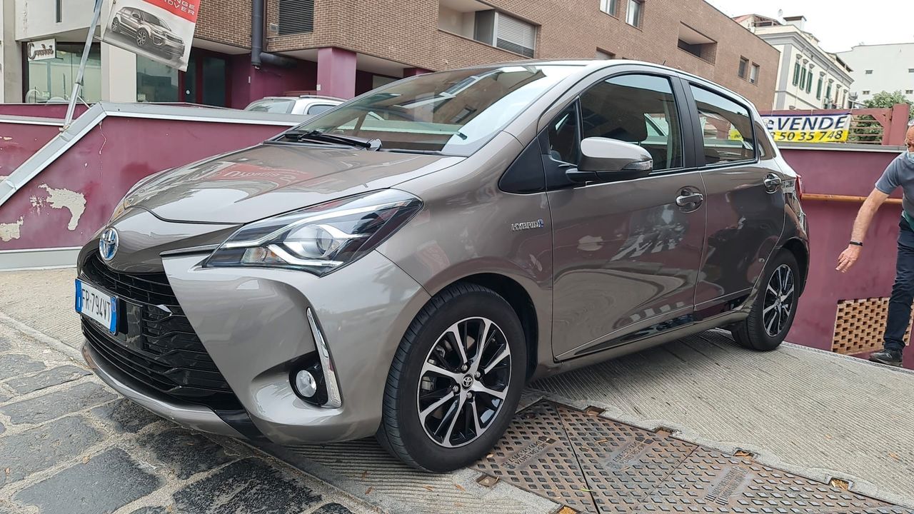 Toyota Yaris 1.5 Hybrid 5 Porte Business
