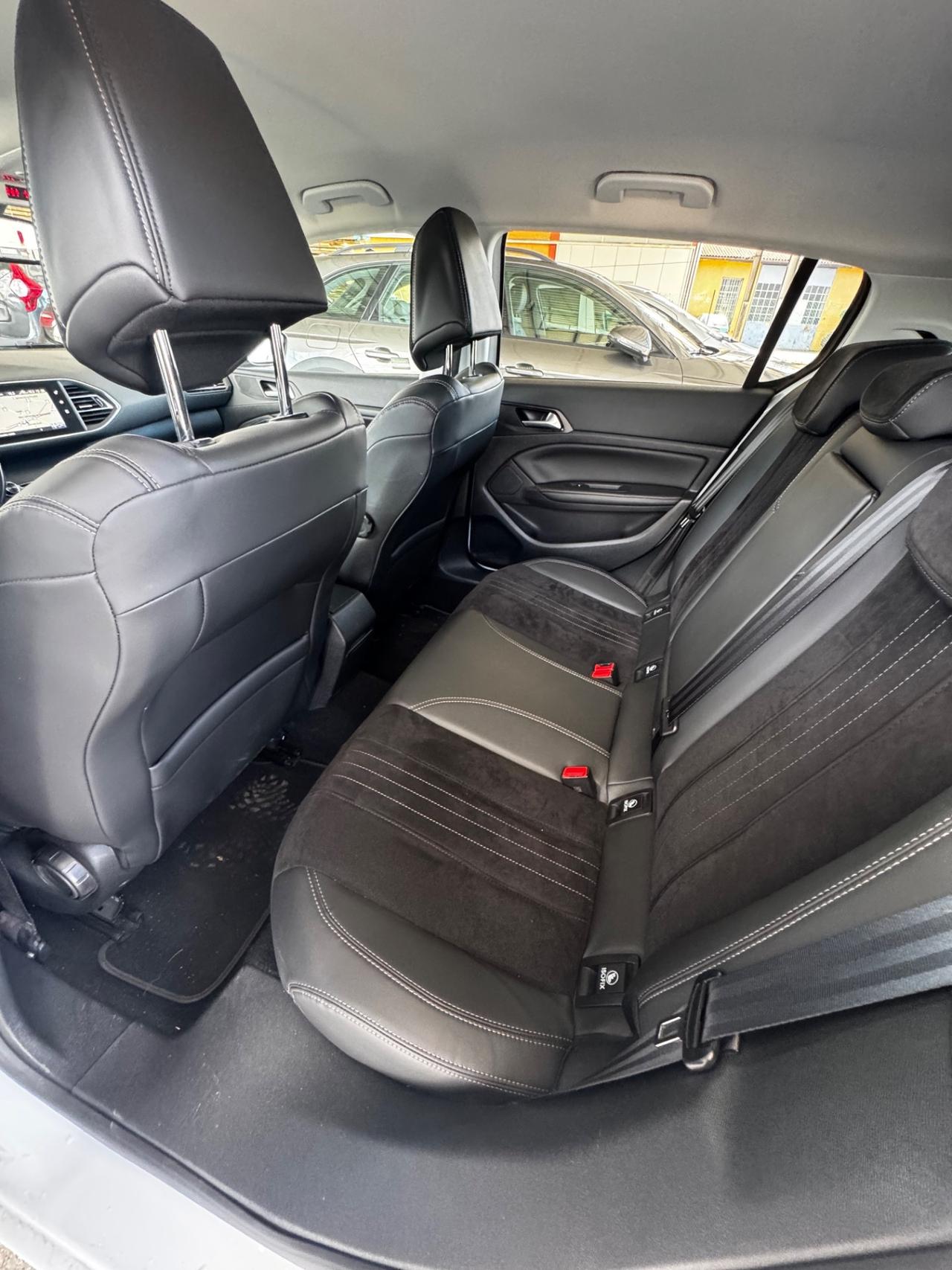 Peugeot 308 1.6 hdi