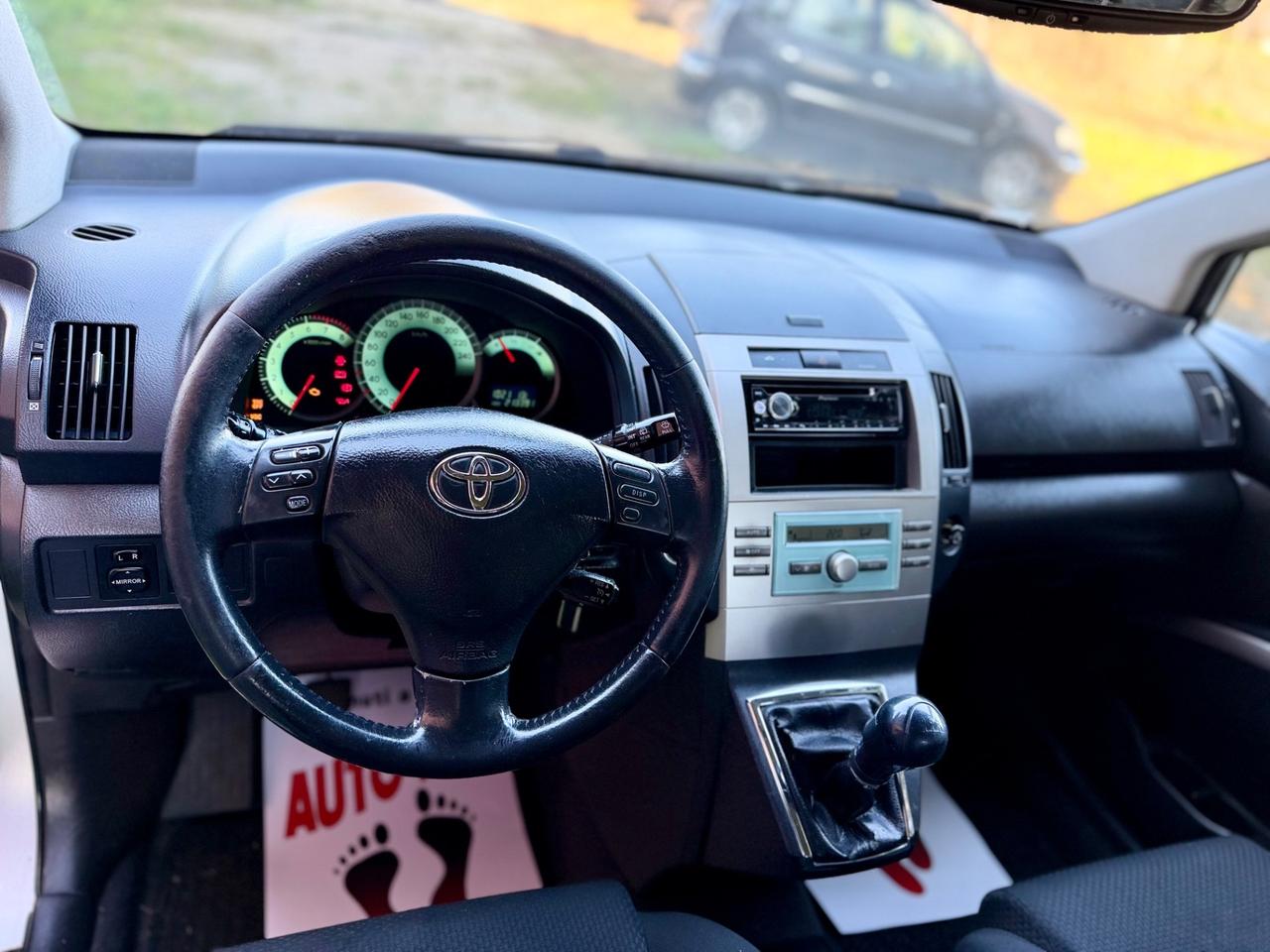 Toyota Corolla Verso 1.6 16V benzina ! ! !