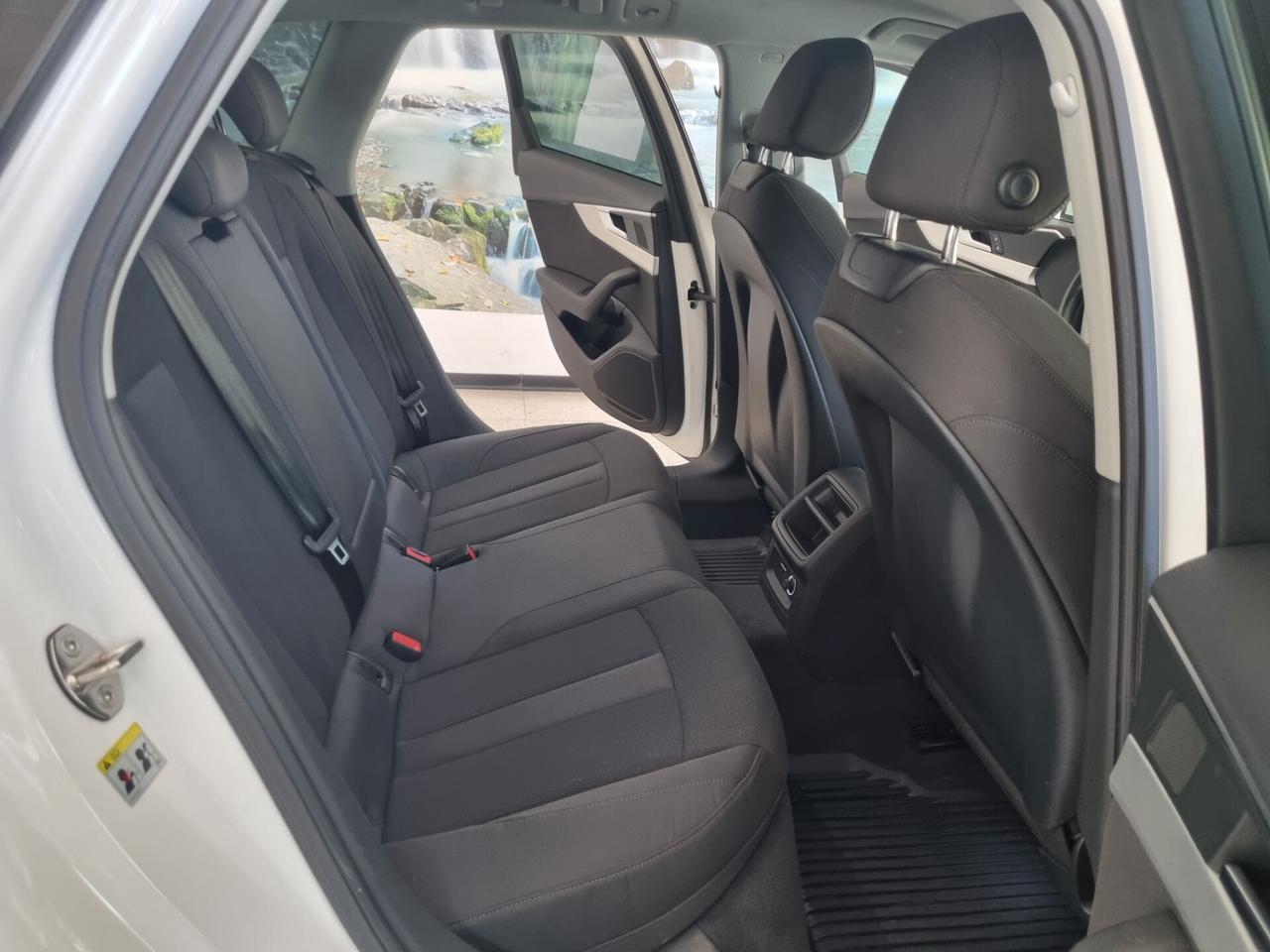 Audi A4 Avant 2.0 TFSI g-tron Business Sport