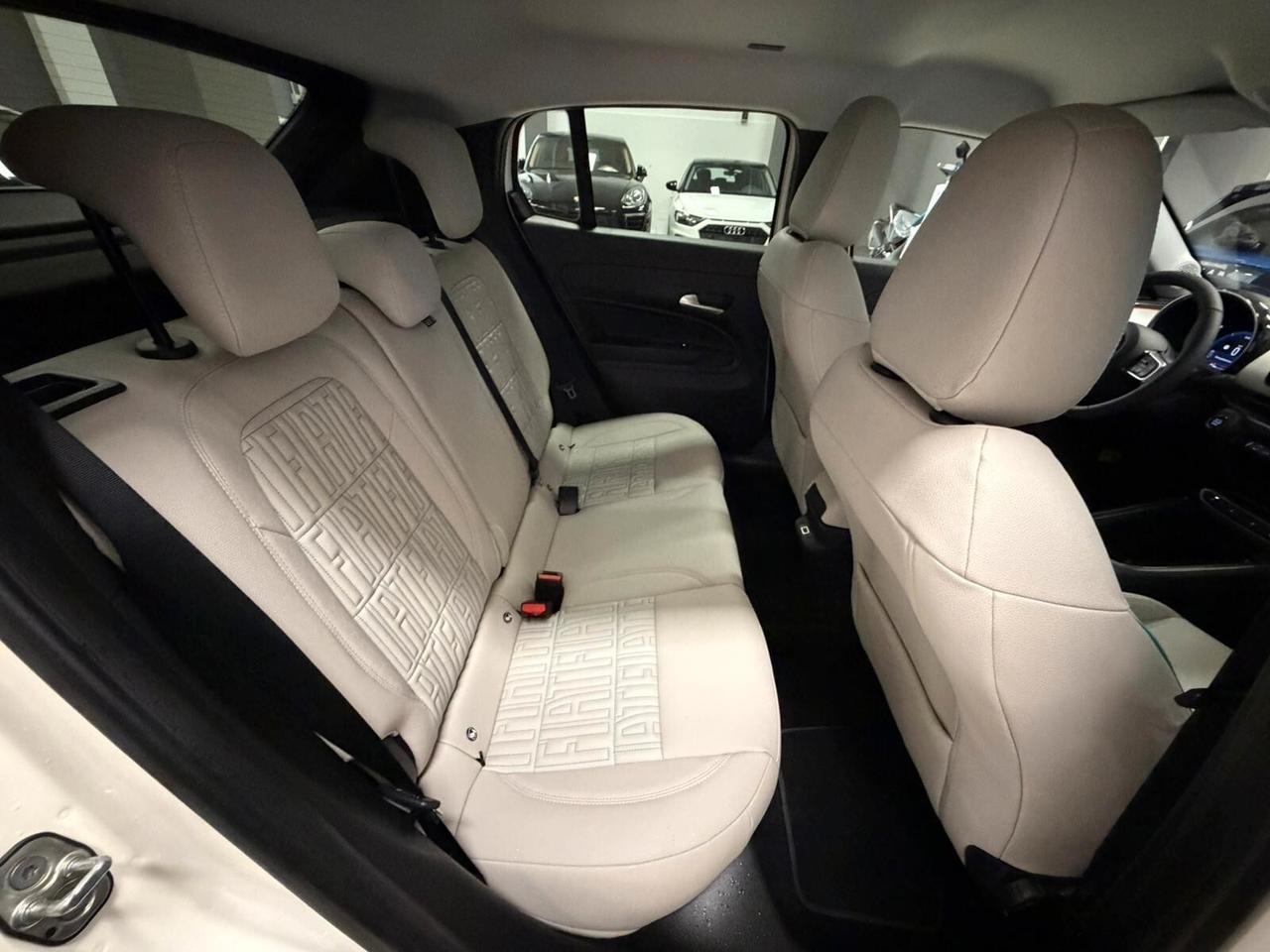 Fiat 600 Hybrid 100 CV DCT MHEV La Prima 230 al mese