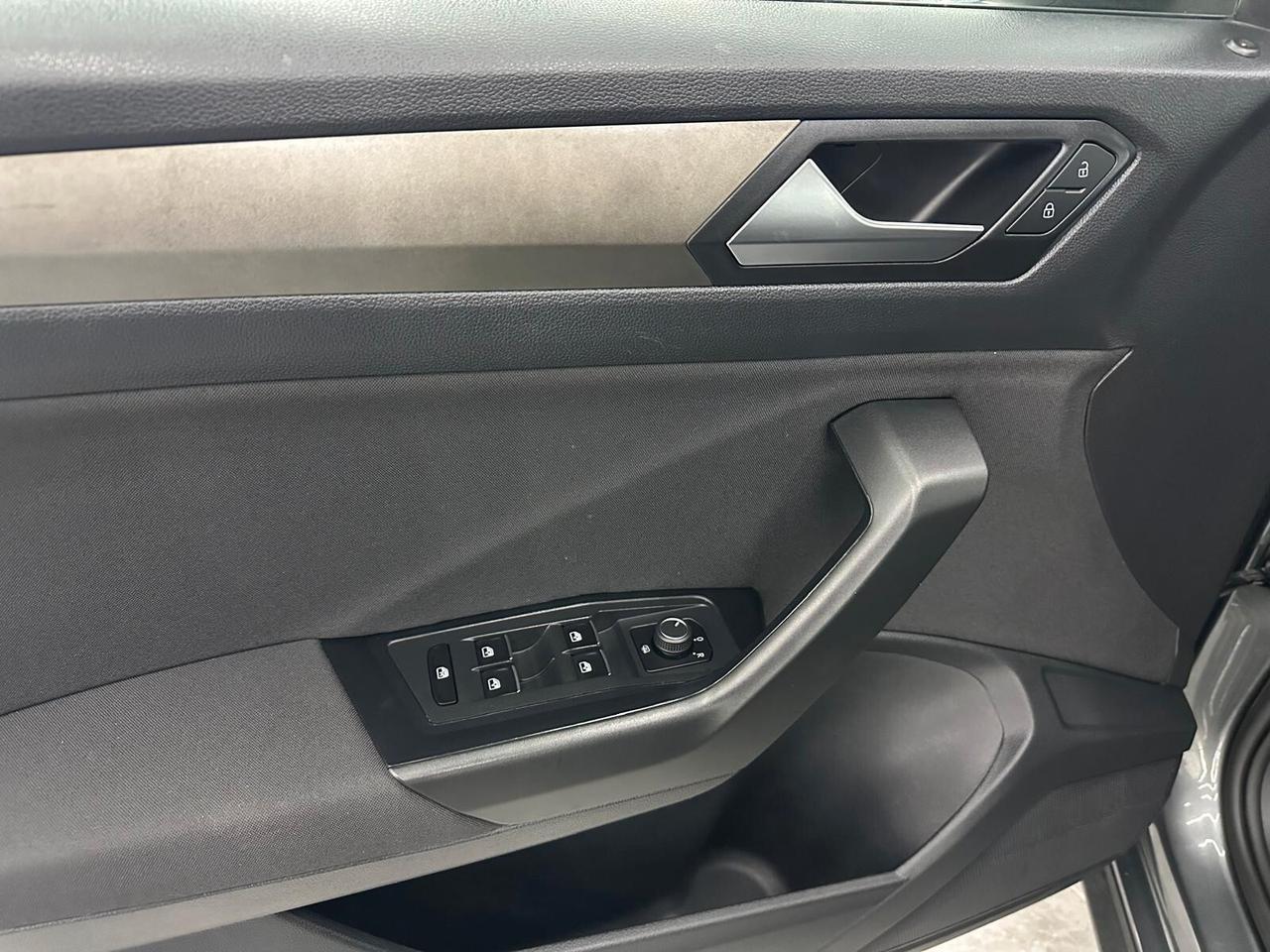 Volkswagen T-Roc 2.0 TDI SCR 150 CV DSG Business BlueMotion Technology