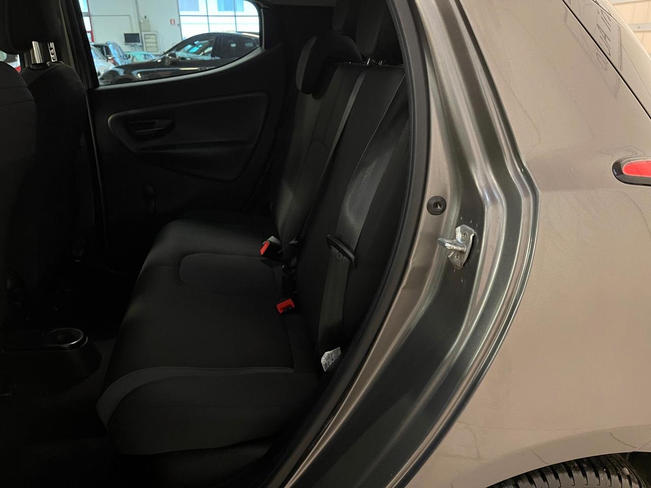 Lancia Ypsilon Gold 1.3 mjt 5 posti-Ok Neopatentati-LEGGI SOTTO