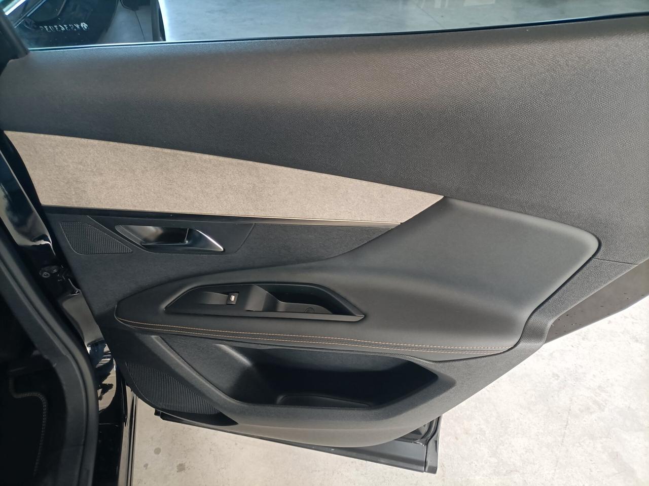 Peugeot 3008 BlueHDi 180 S&S EAT8 GT 10/2019