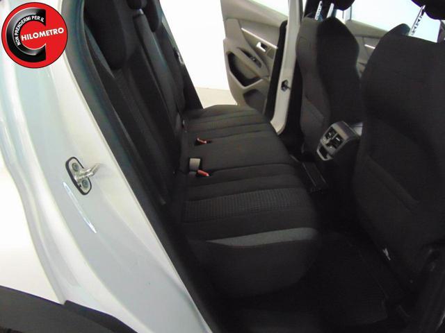 PEUGEOT 3008 BlueHDi 130 S&S EAT8 Active Business