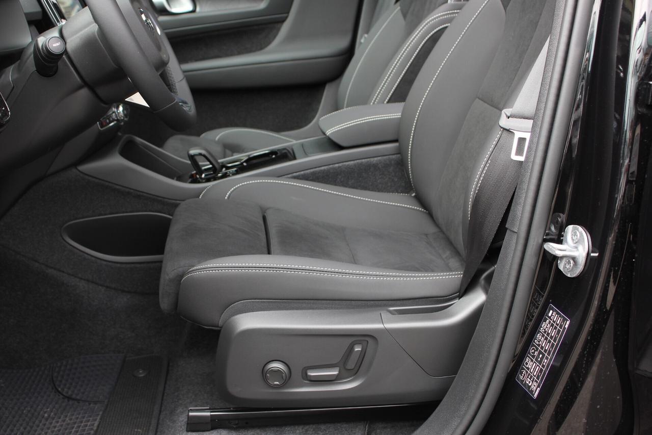 Volvo XC40 SINGLE MOTOR EXTENDED RANGE ULTIMATE RWD