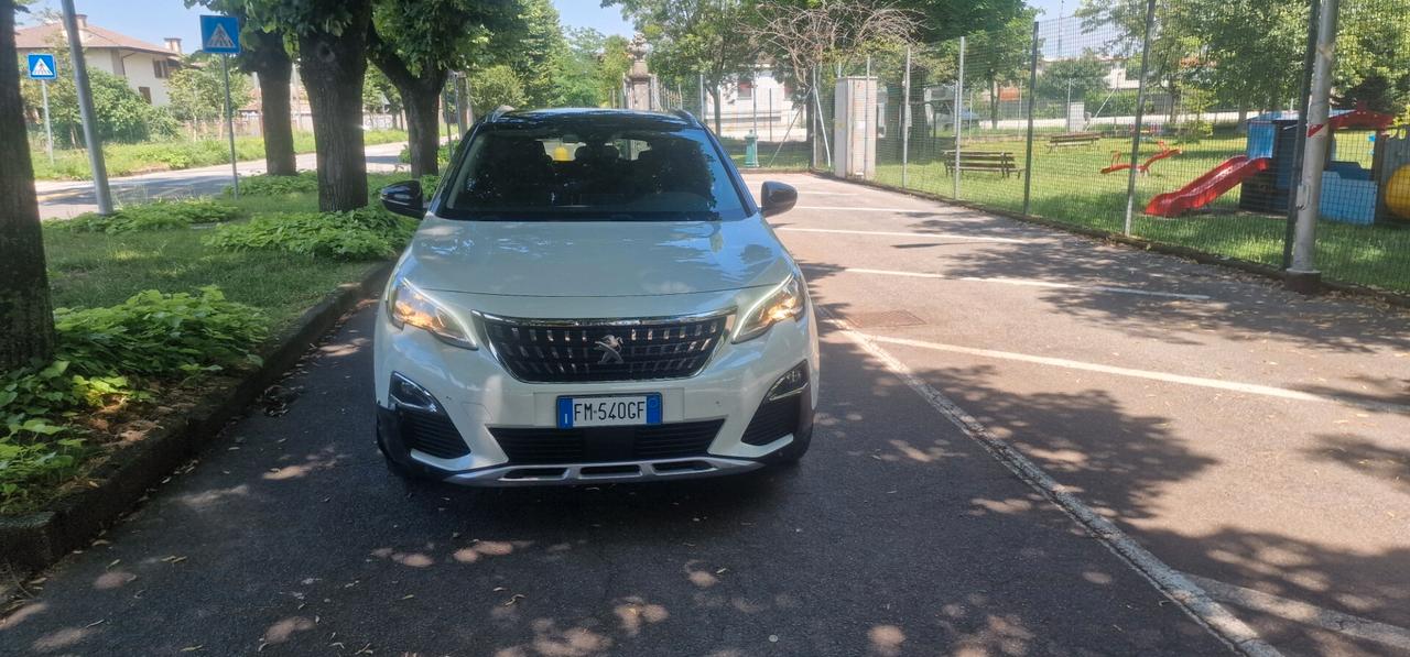 Peugeot 3008 PureTech bianco perla full opsional