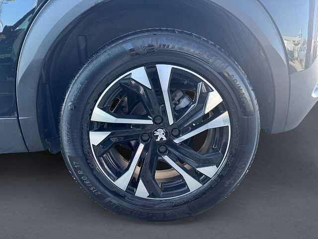 Peugeot 2008 1.2 PureTech 130 CV ALLURE