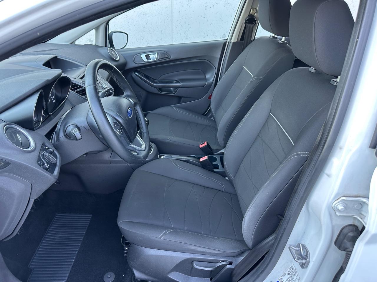 Ford Fiesta 1.4 5 porte GPL unico proprietario