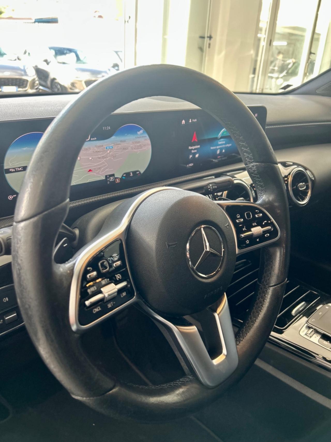 Mercedes CLASSE A 180 d Automatic Sport FINANZIABILE