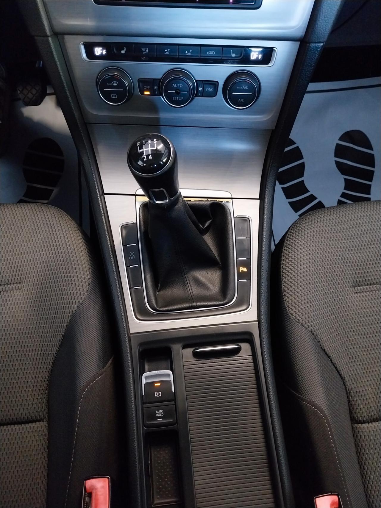 Volkswagen Golf 1.6 TDI 5p. Highline BlueMotion Technology - ok neopatentati