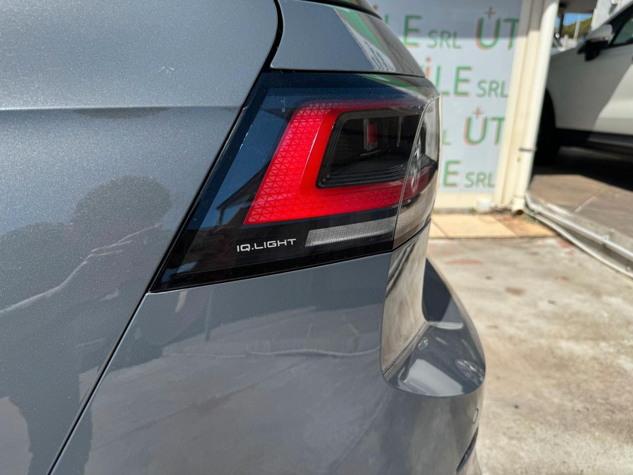 Volkswagen Golf 2.0 TSI DSG 4Motion R