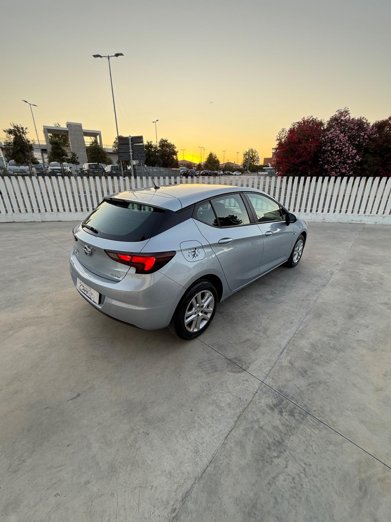 Opel Astra 1.0 Turbo ecoFLEX Start&Stop 5 porte Innovation