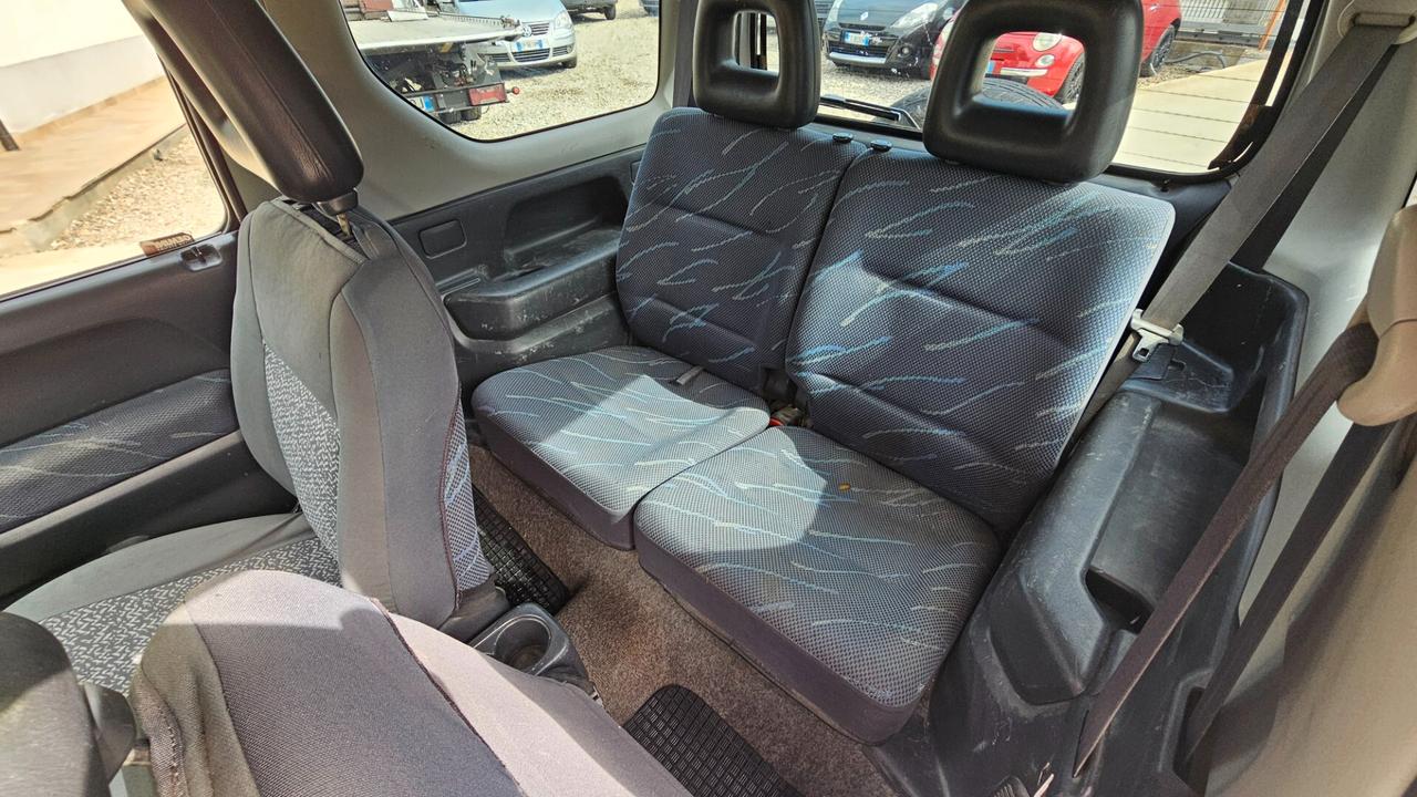 Suzuki Jimny 1.3i 16V cat 4WD JLX