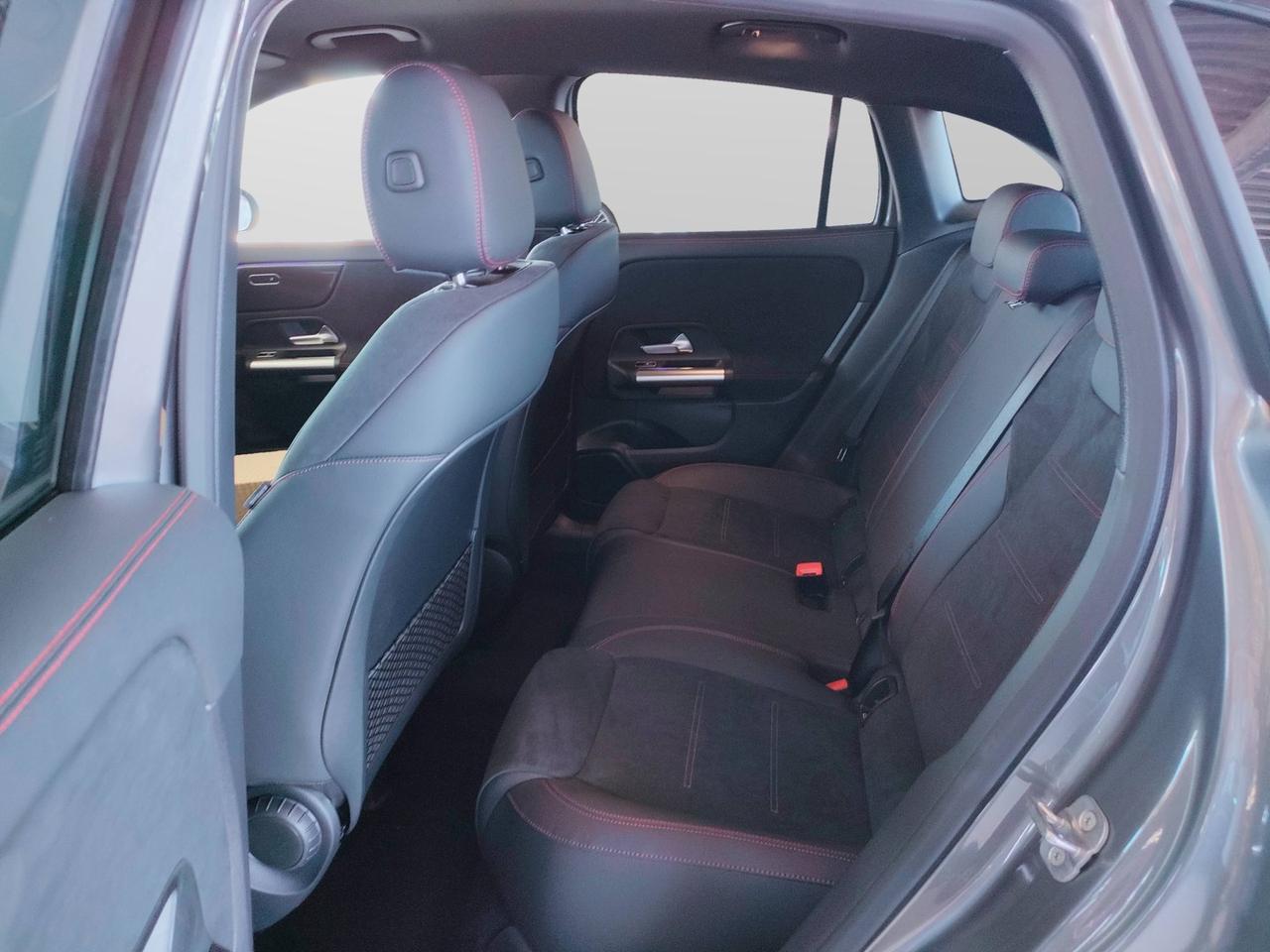Mercedes-Benz GLA 200 d