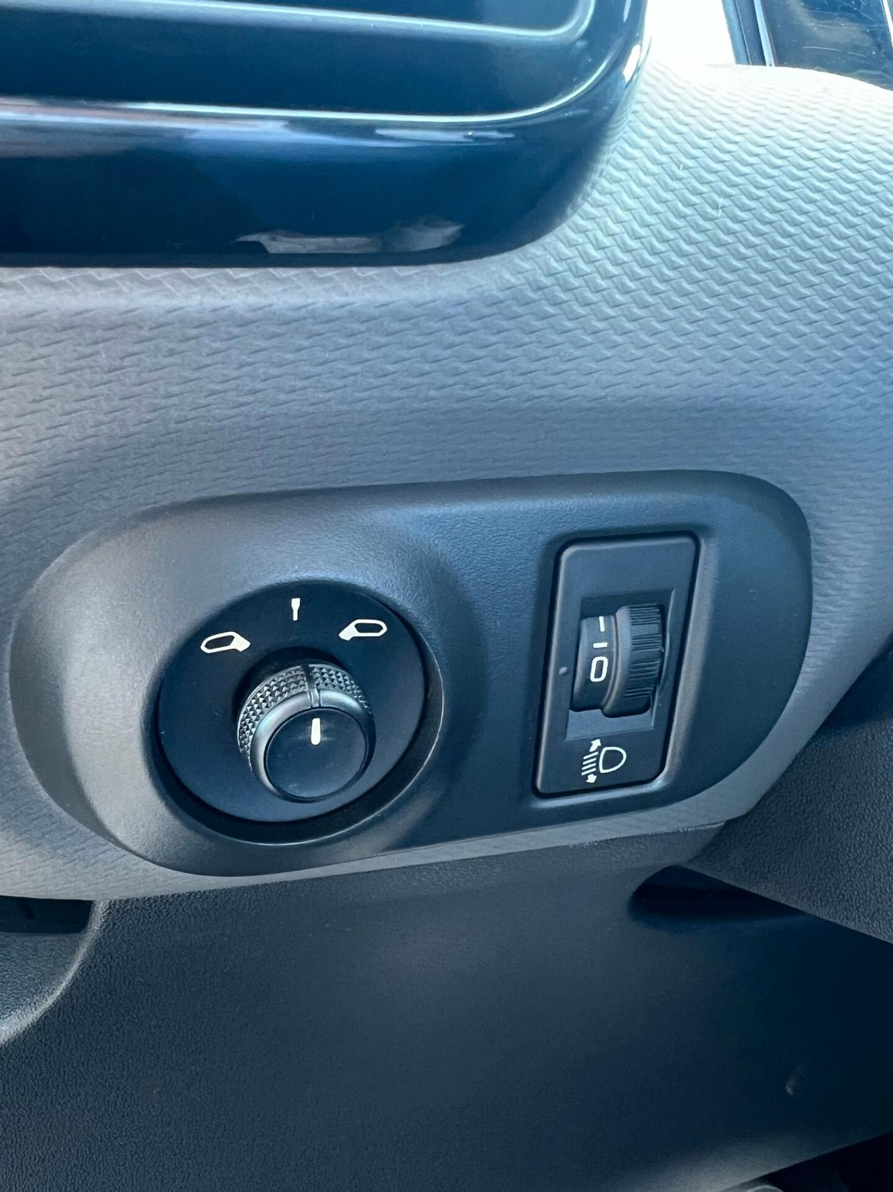 Citroen C4 Cactus BlueHDi 100 Shine