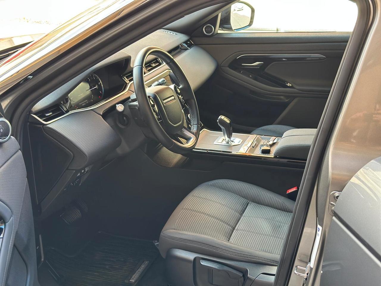 Land Rover Range Evoque 2.0D 180CV R-Dynamic TETTO