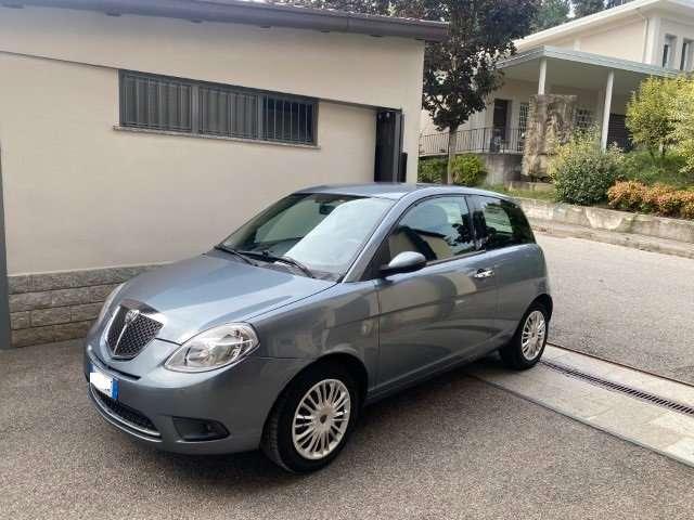 Lancia Ypsilon 1.2 Argento - Neopatentati