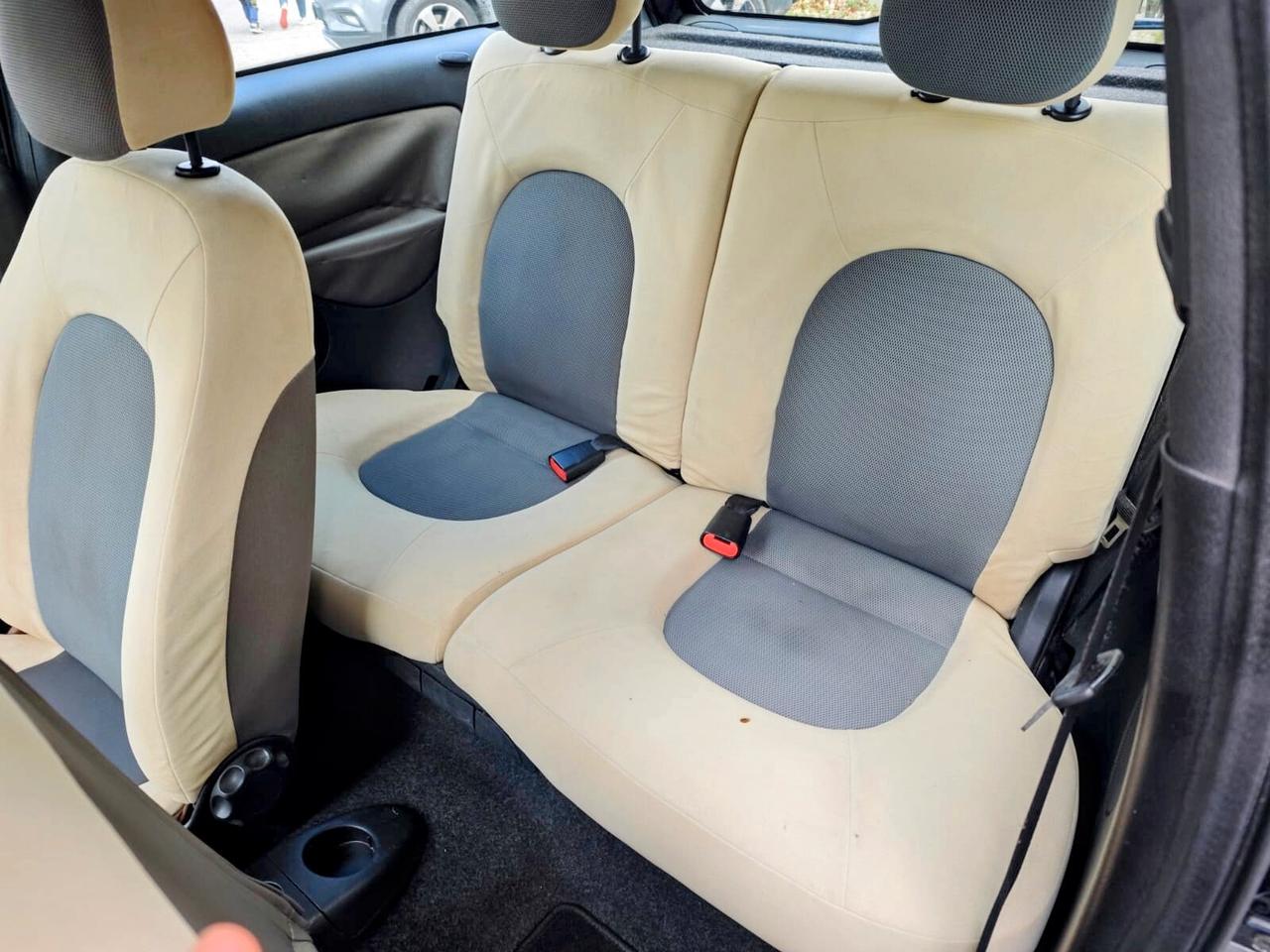 Lancia Ypsilon 1.2 16V Platino