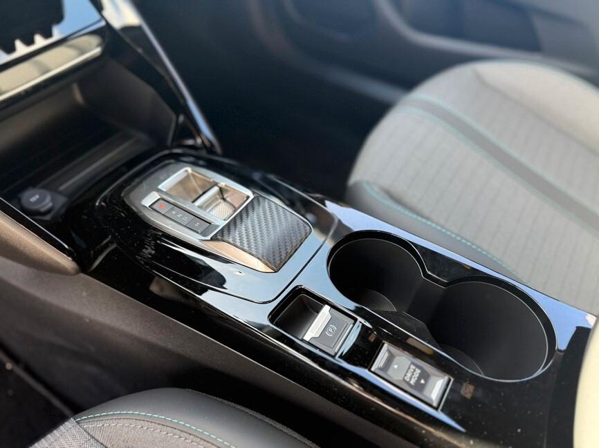 Peugeot 2008 BlueHDi 130 S&S EAT8 Allure Pack