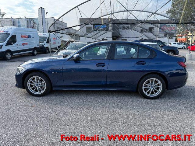 BMW 330 e Plug-In-Hybrid Business Advantage PROMO