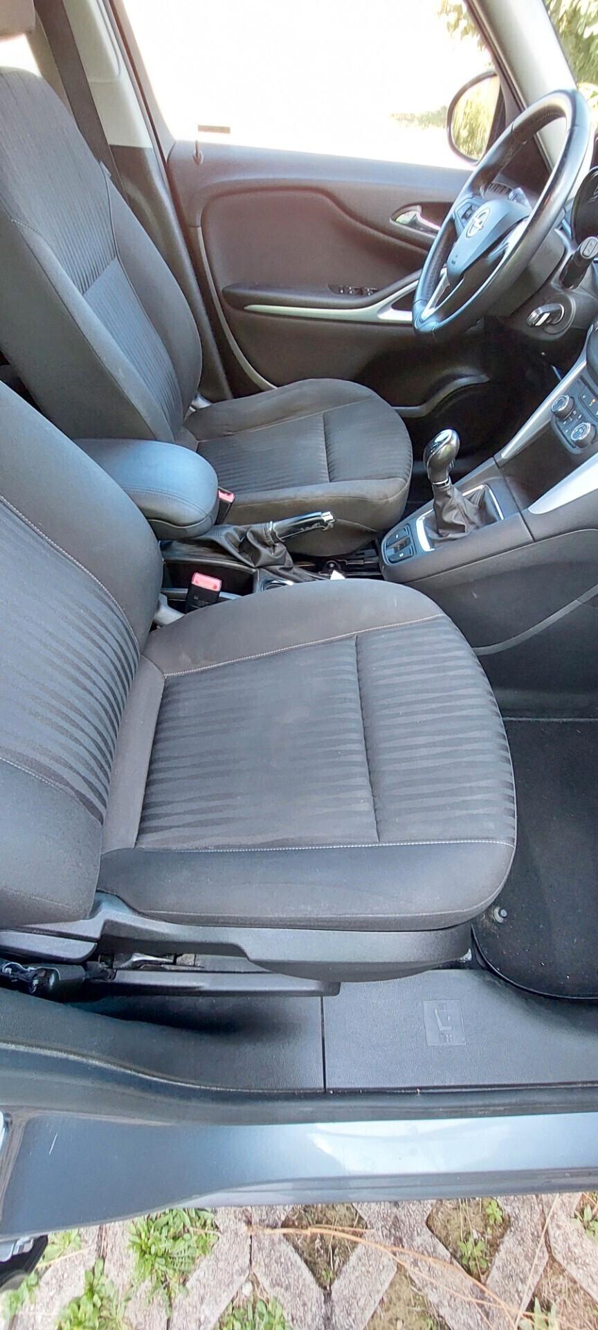 ZAFIRA 7 POSTI 1,6 METANO DI SERIE 150 CV TURBO, INNOVATION TELEFONO LEGA SENSORI FULL FULL