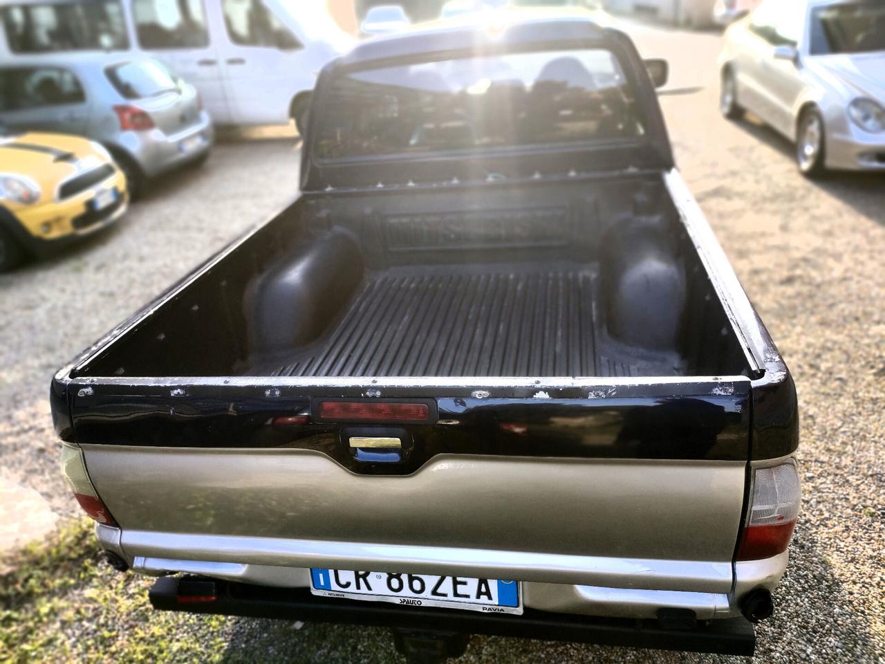 Mitsubishi L200 2.5 TD Aut Gancio 4WD Double Cab
