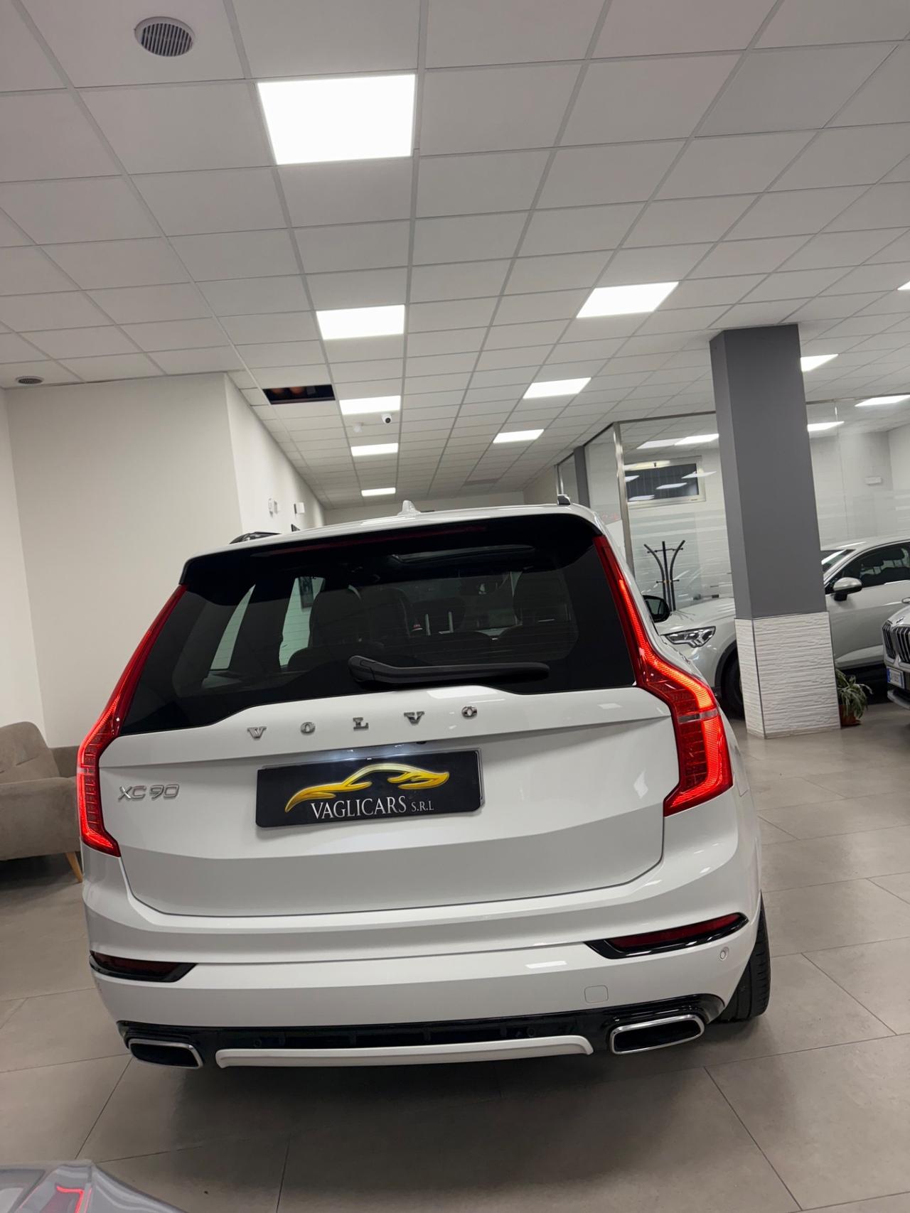 Volvo XC 90 XC90 B5 (d) AWD automatico Plus Dark