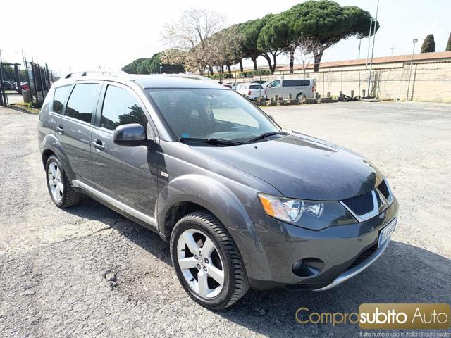 MITSUBISHI Outlander 2.0 DI-D Instyle 7 p.ti DPF