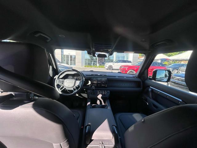LAND ROVER Defender 110 3.0D I6 200 CV AWD Auto SE