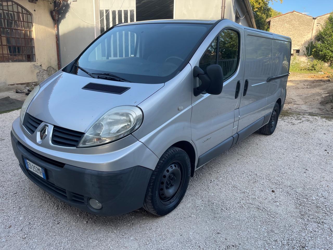 Renault Trafic T27 2.5 dCi/150 PC-TN Furgone DPF