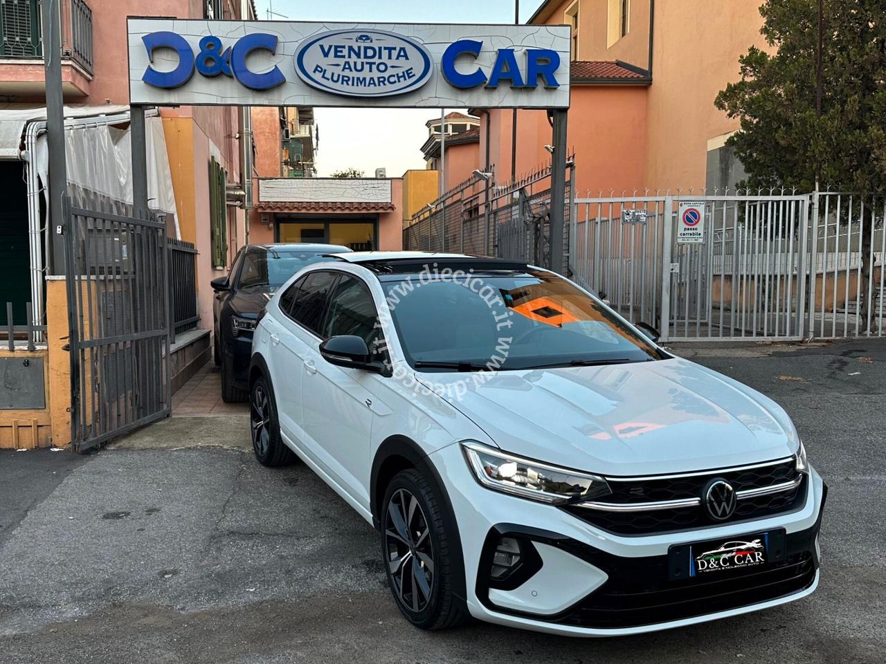 Volkswagen Taigo 1.0 TSI 115 CV DSG R-Line Plus TETTO MATRIX KEY-LESS