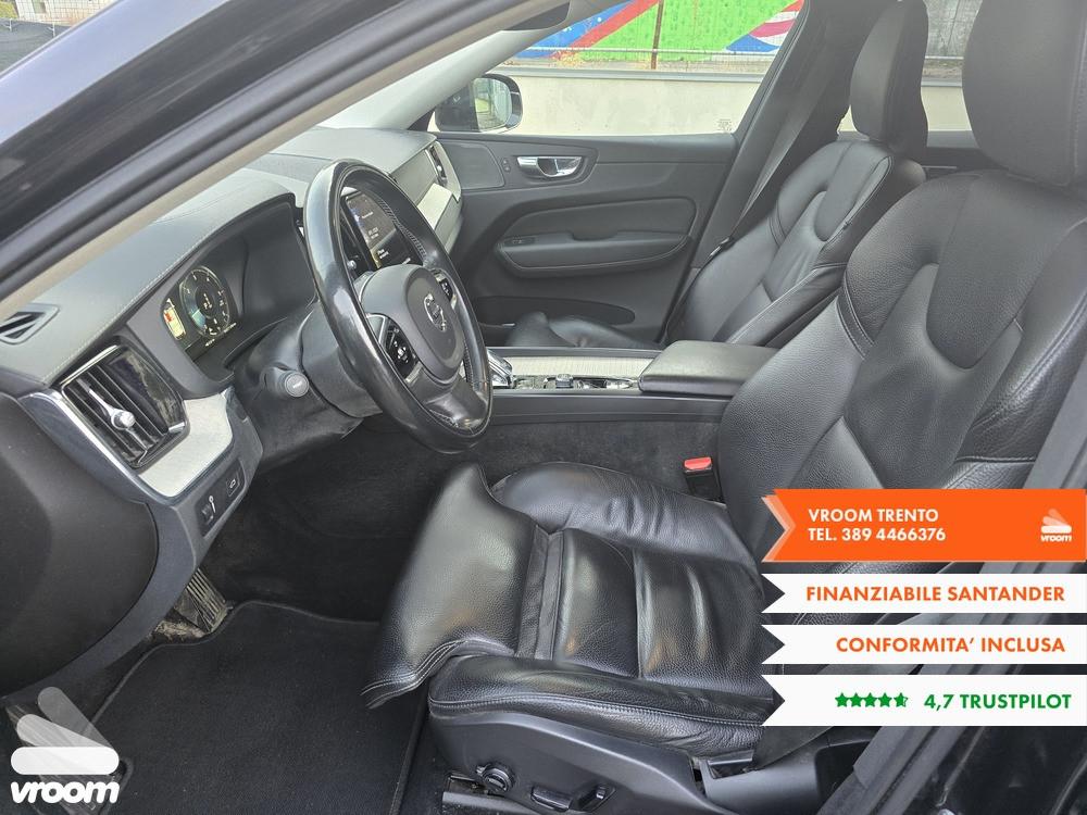 VOLVO XC60 (2017-->) XC60 B4 (d) AWD Geartronic...