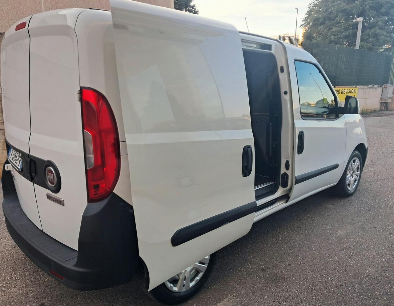 Fiat Doblo Doblò 1.6 MJT 105CV PC-TN Cargo Lamierato SX - Doppia porta laterale (Iva Esposta)