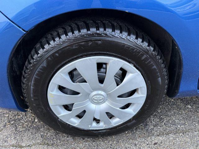 TOYOTA Yaris 1.5 Hybrid 5 porte Cool AUTOMATICA NEOPATENTATO