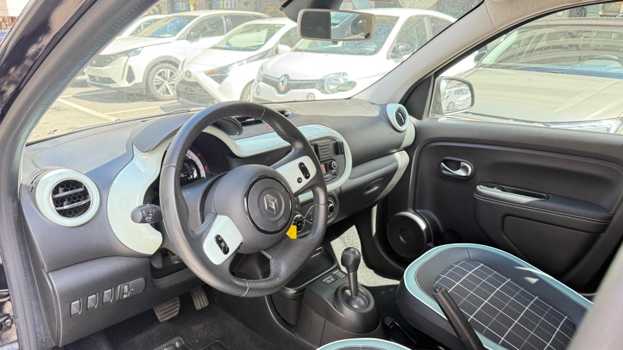 Renault Twingo SCe Stop&Start La Parisienne LED PELLE CERCHI 16 PDC BLUETOOTH
