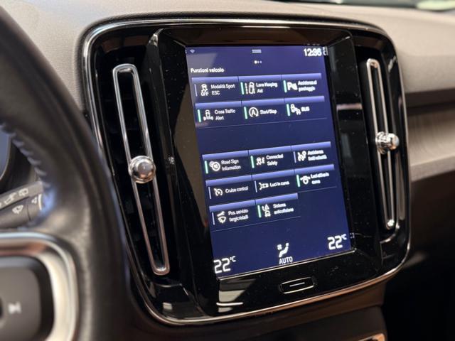 VOLVO XC40 D4 AWD Geartronic Inscription