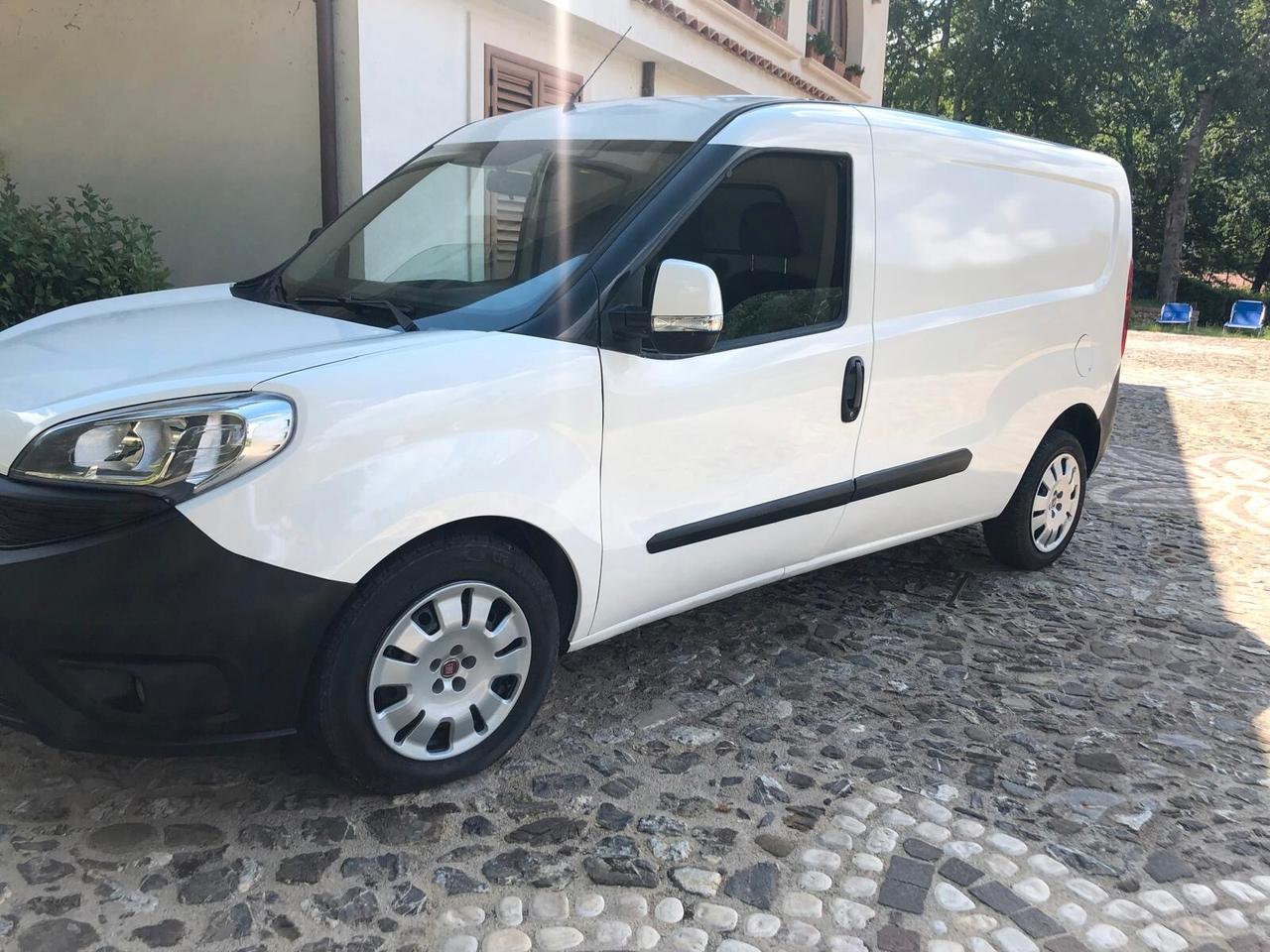 Fiat Doblò 1.6 MJT 105CV Cargo Maxi XL Lamierato SX 3 posti