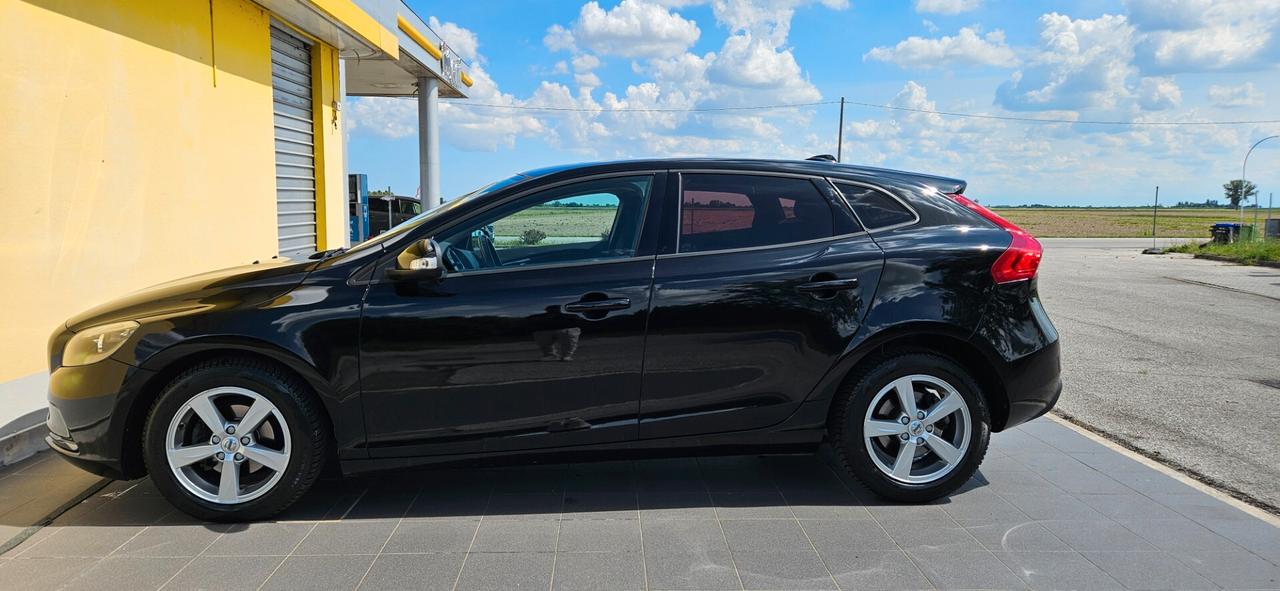 Volvo V40 D2 Business