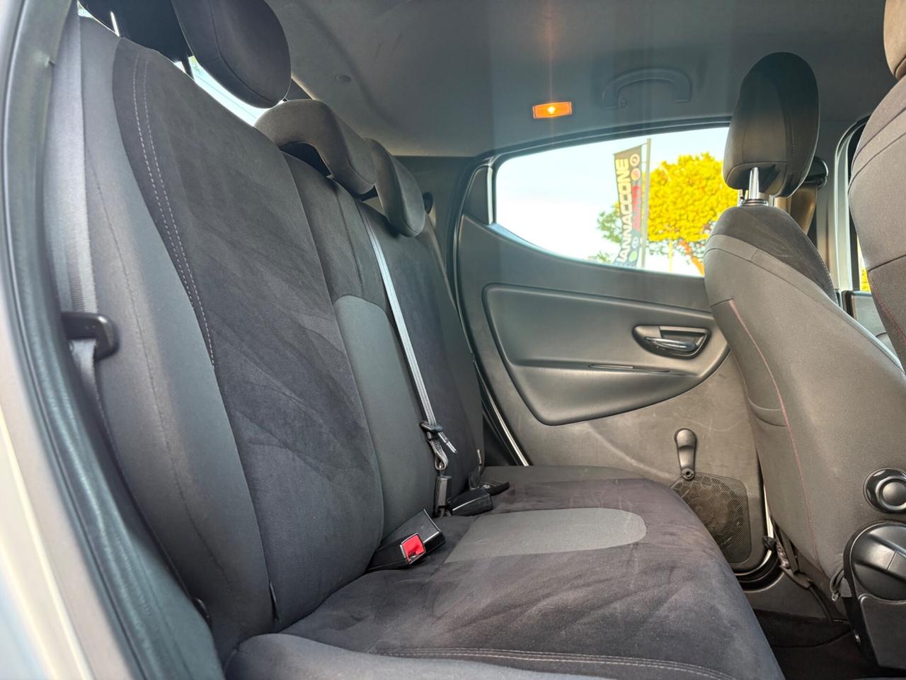 Lancia Ypsilon 1.2 69 S&S Platinum GPL