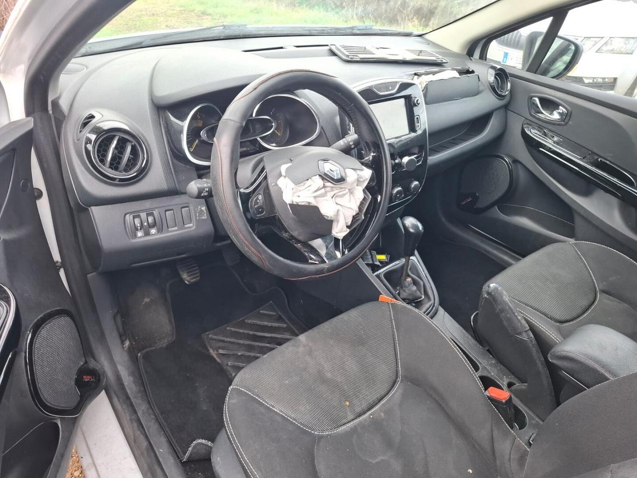 RENAULT CLIO SPORTER C.NATIONAL DCI SINISTRATA