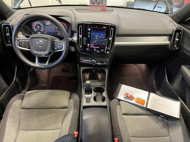 VOLVO XC40 1.5 T4 RECHARGE PLUG-IN HYBRID AUTOMATICO
