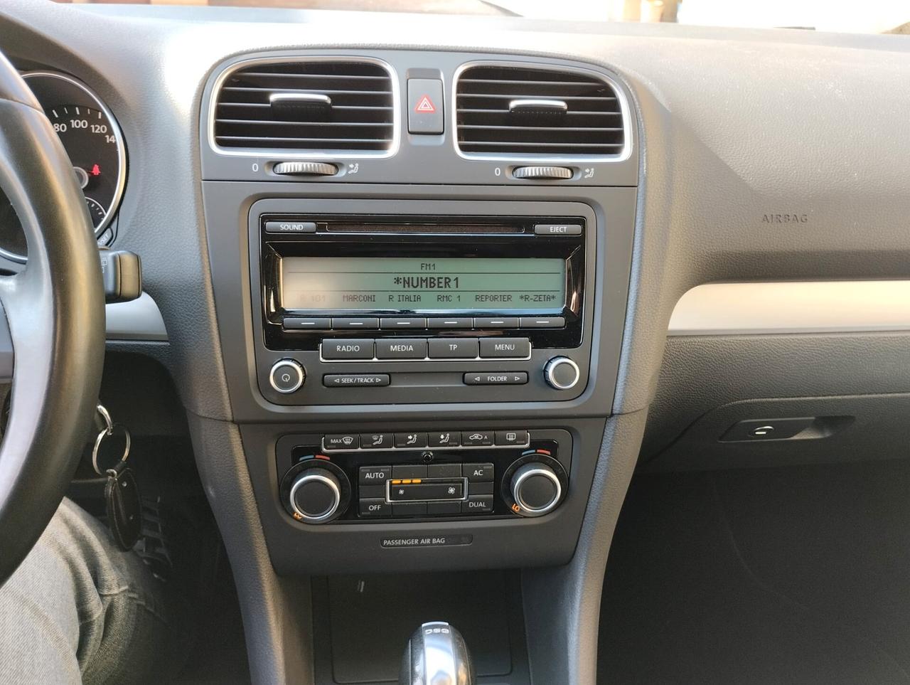 Volkswagen Golf 1.6 TDI DPF DSG 5p. Highline